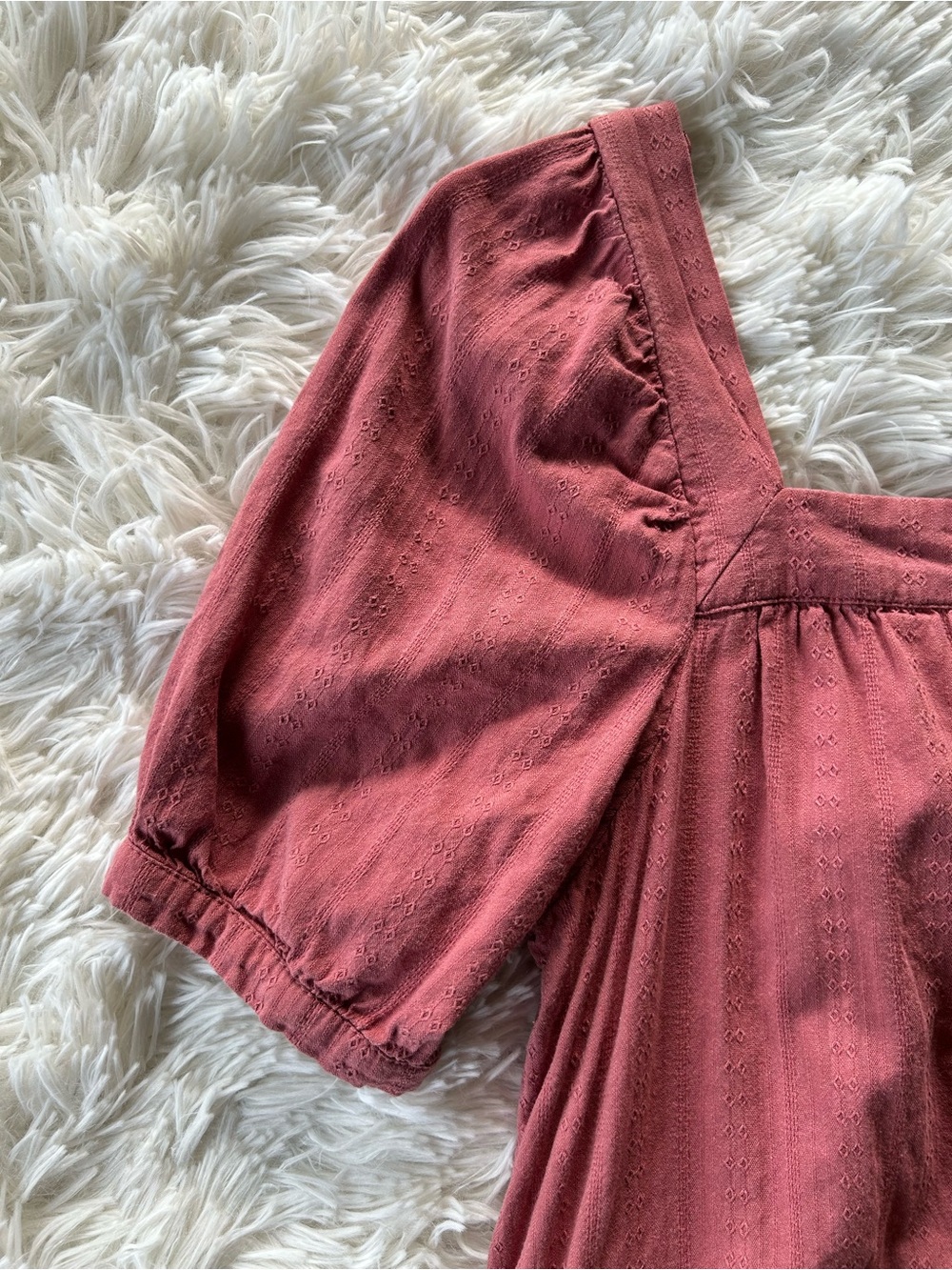 Old Navy | Puff Sleeve Donny Mini Shift Dress - Picture 5 of 7